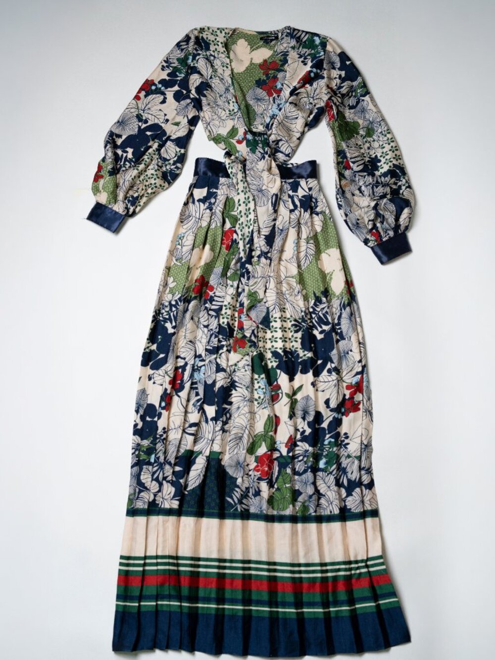 Stunning Boho Floral Cutout Pleated Maxi Dress